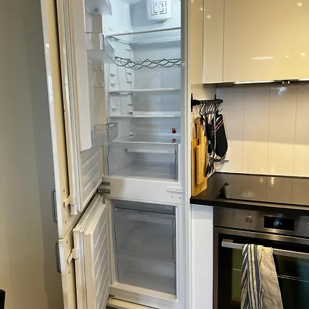 Lagunen With Terrace, Grill And Free Parking