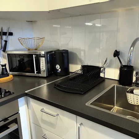 Lagunen With Terrace, Grill And Free Parking