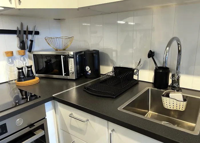 Lagunen With Terrace, Grill And Free Parking